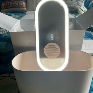 Monat LED Mirror Travel Tote